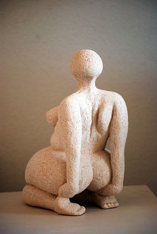 1200
weiss schamottierter ton rohbrand
h: 28cm