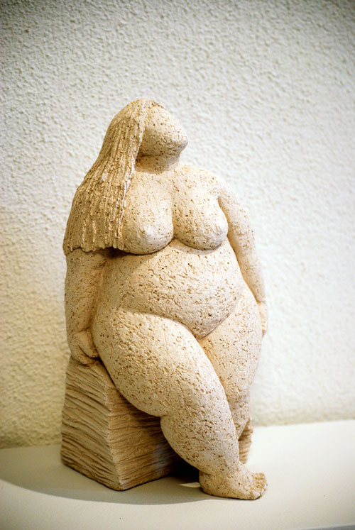 1417
weiss schamottierter ton
h:26cm
