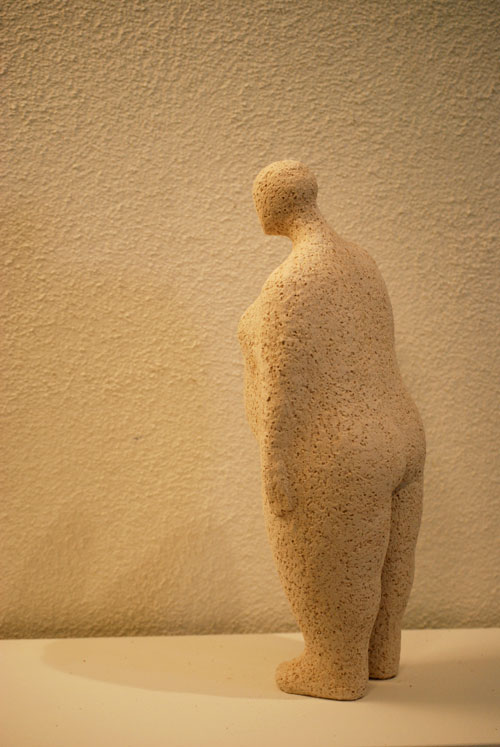 1419
weiss schamottierter ton
h:30cm