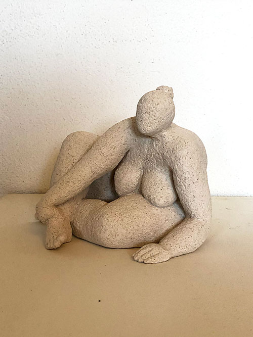 1901
schamottierter ton 
h: 18 cm