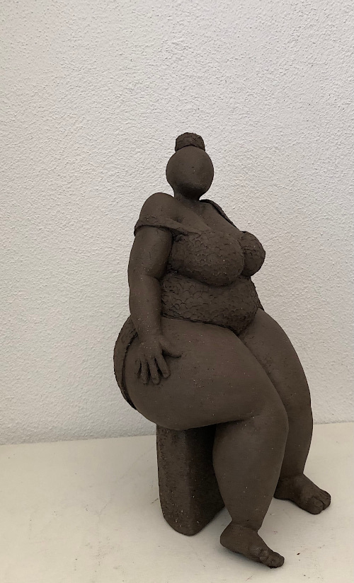 2204
ton gebrannt
h: 29 cm