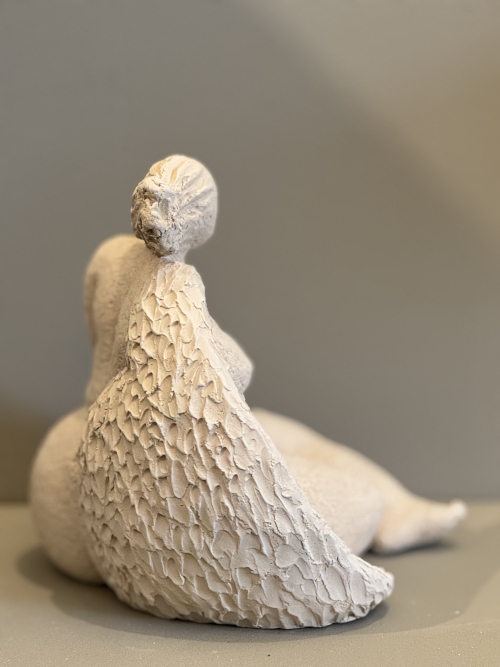 2402
ton 
h: 16 cm